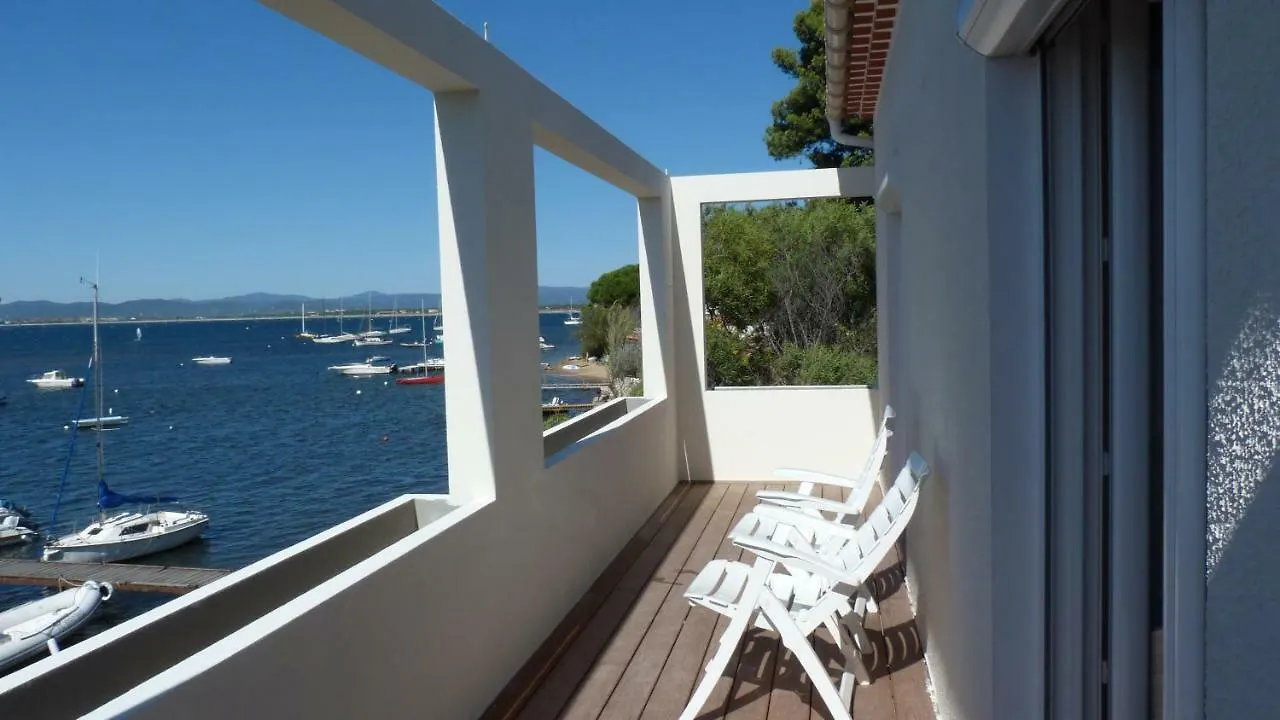 Villa Front De Mer Acces Plage Presqu'Ile De Giens-Sea And Mountain Pleasure Hyeres 0*,